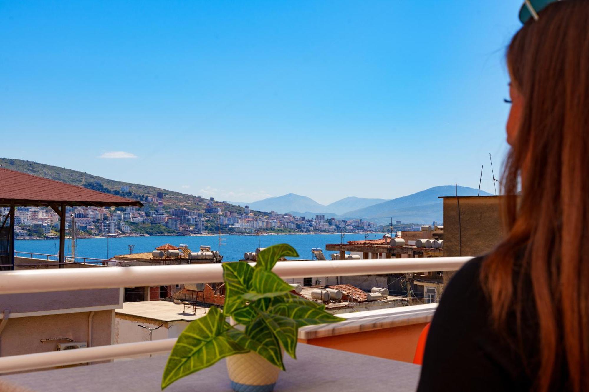 Sarah'S Apartments - 5 Min Walk To Beaches & Boulevard - Big Balcony! Sarandë エクステリア 写真